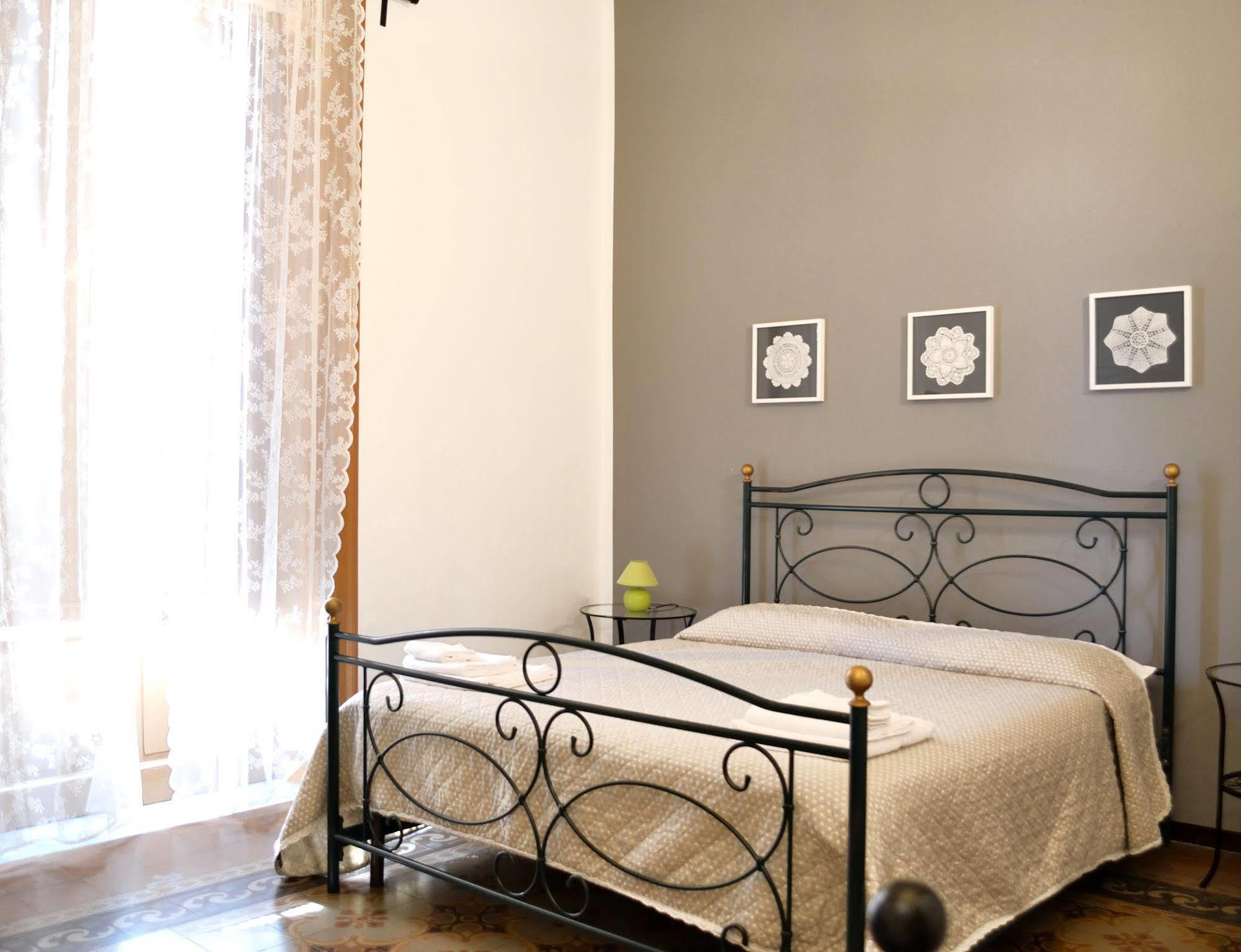 Residenza Di Maggio Bed and Breakfast Palermo Exteriör bild